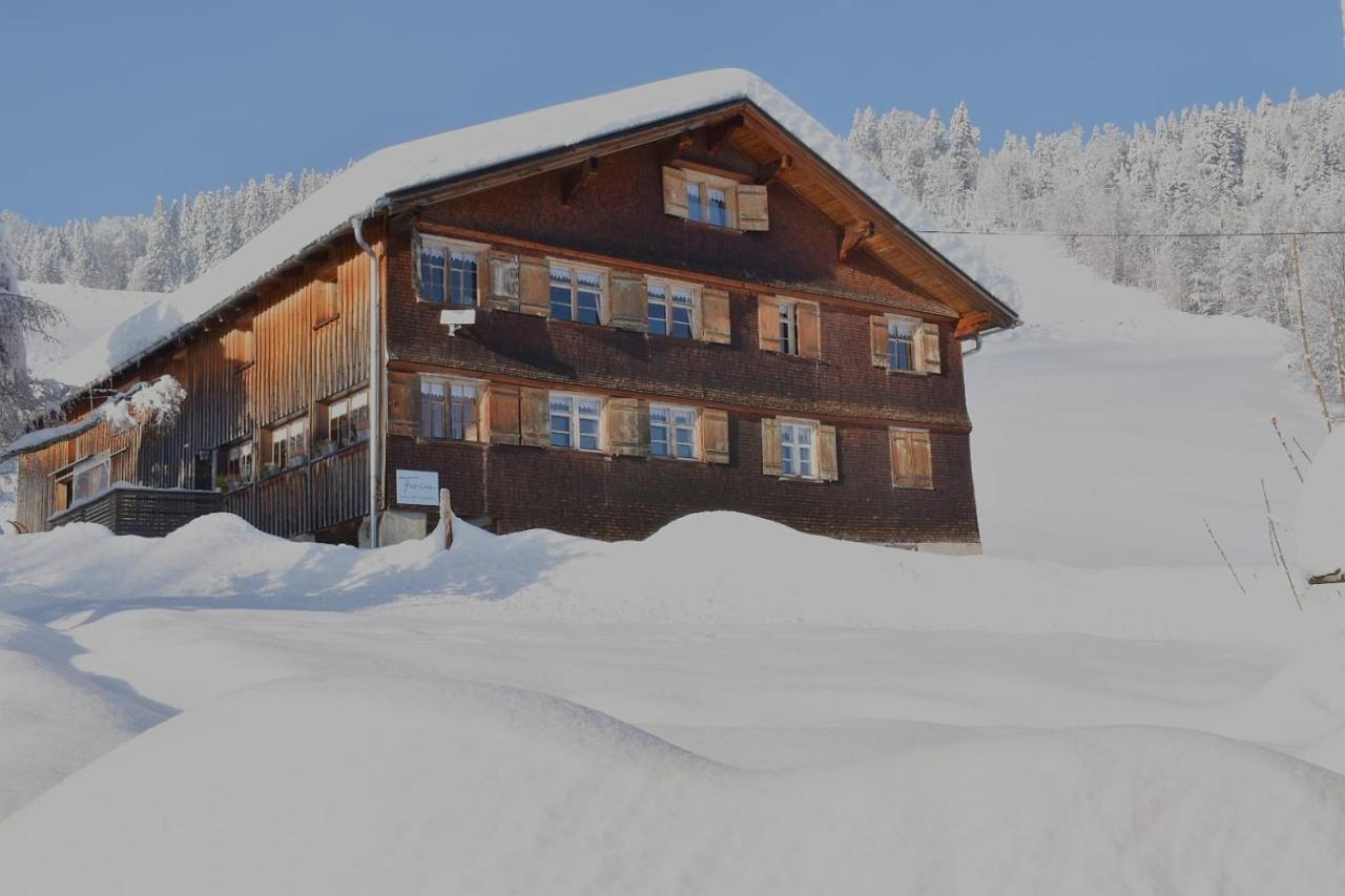 Ferienwohnung Brittenberg Alpaka Шварценберг-им-Брегенцервальд Экстерьер фото